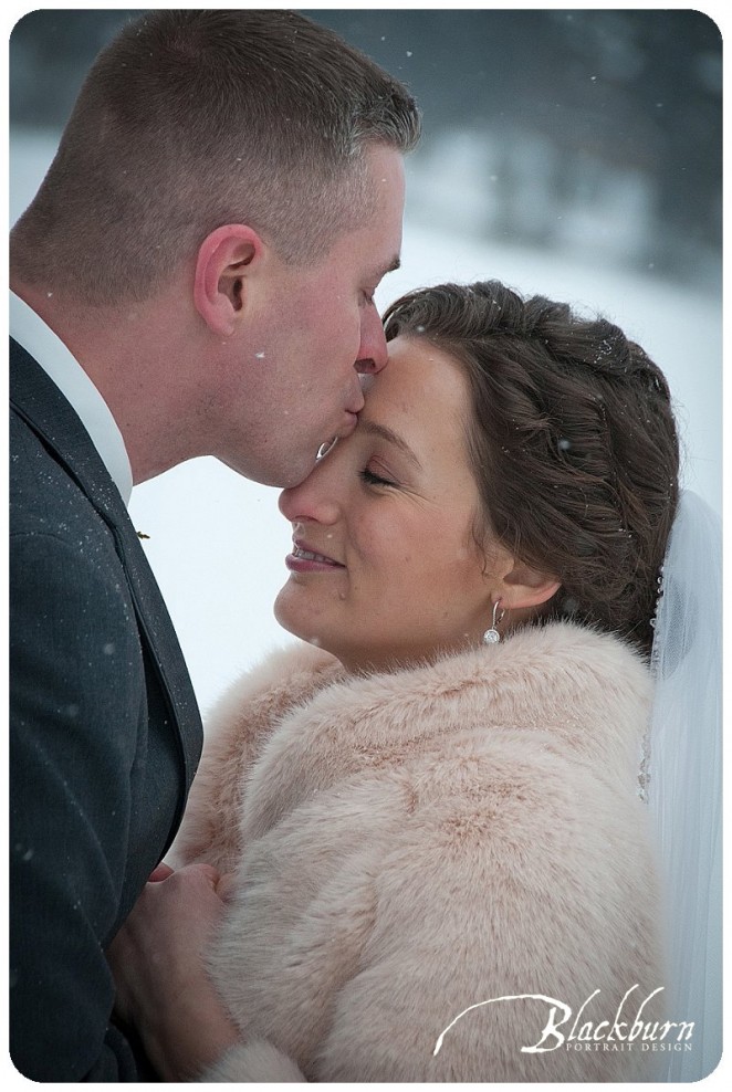 snowy-wedding-photos-lake-placid