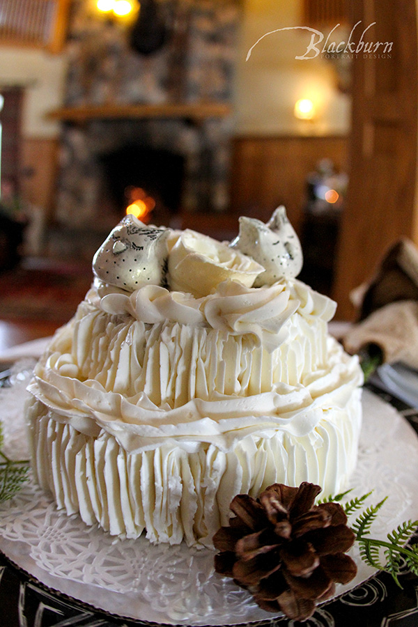 Adirondack Winter Wedding Cake Photo