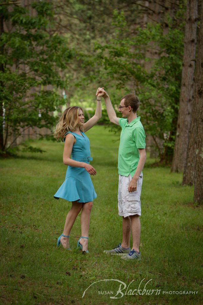 Engagement Session at the Saratoga Springs State Park Photo